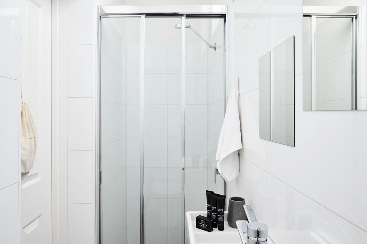 Richmond Studios By Short & Long Stays Melbourne Bagian luar foto